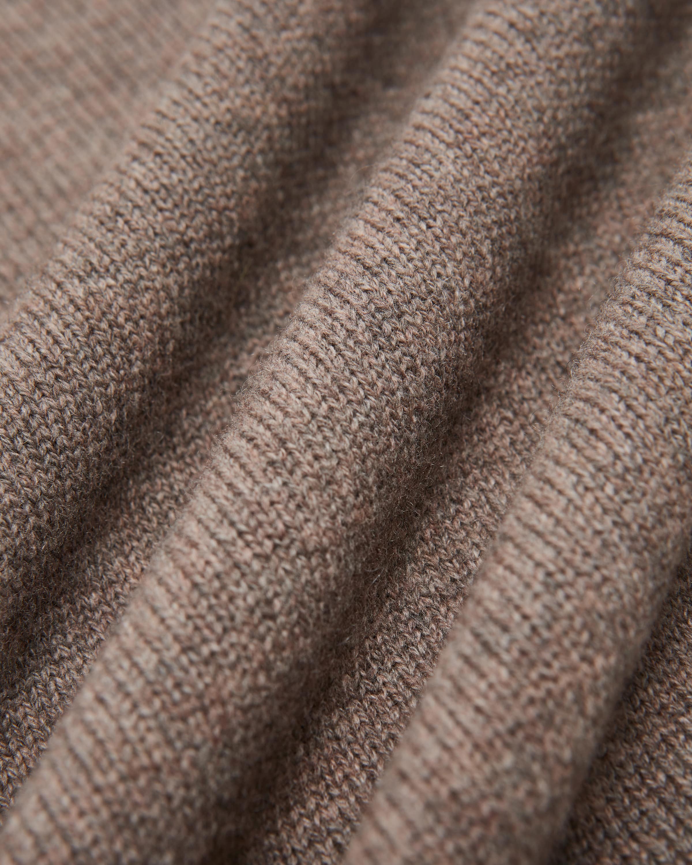 Pullover aus Schurwolle und Cashmere