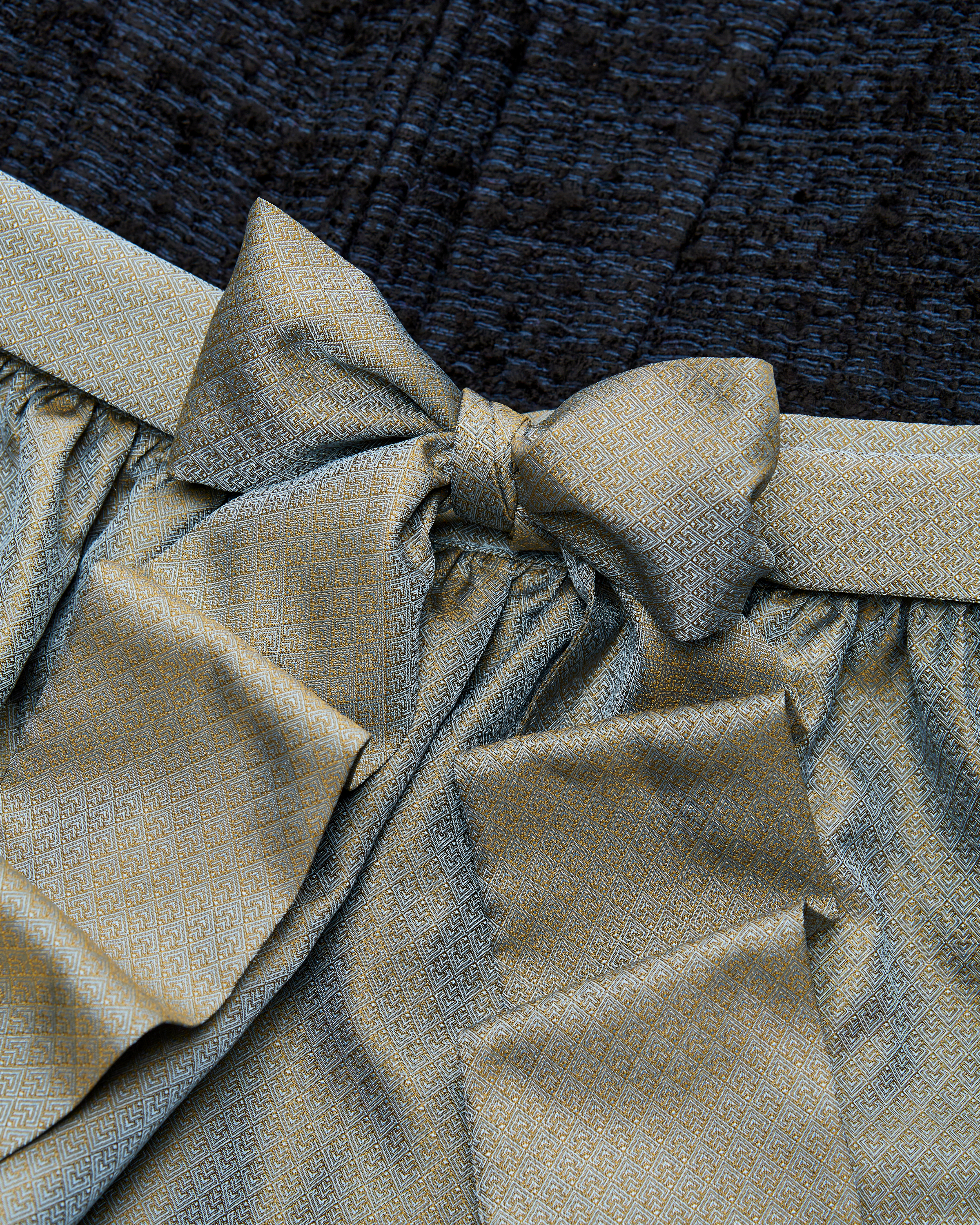 Ella Dirndl lang mit Schürze