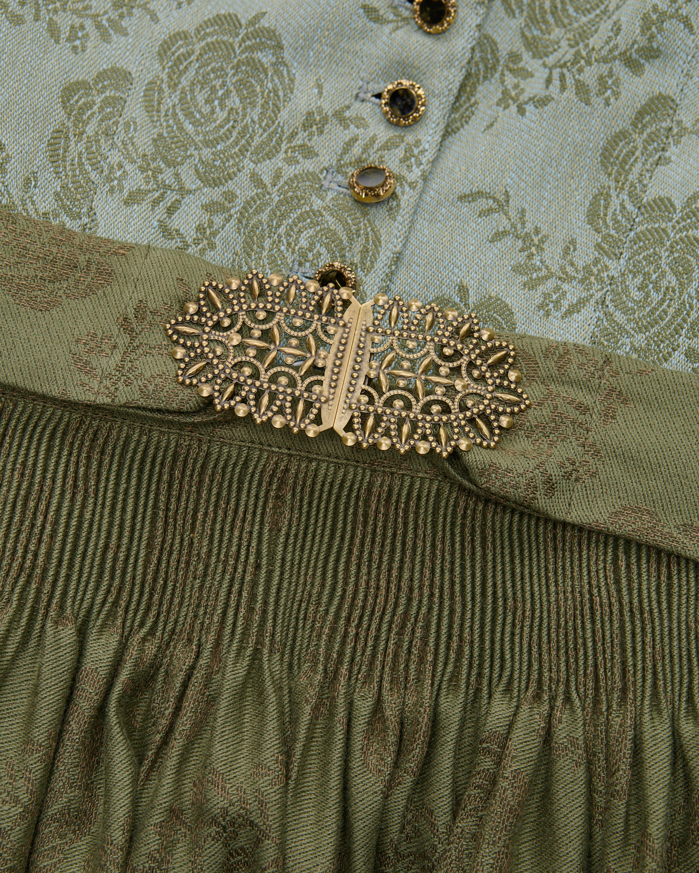 Babette Dirndl lang mit Schürze